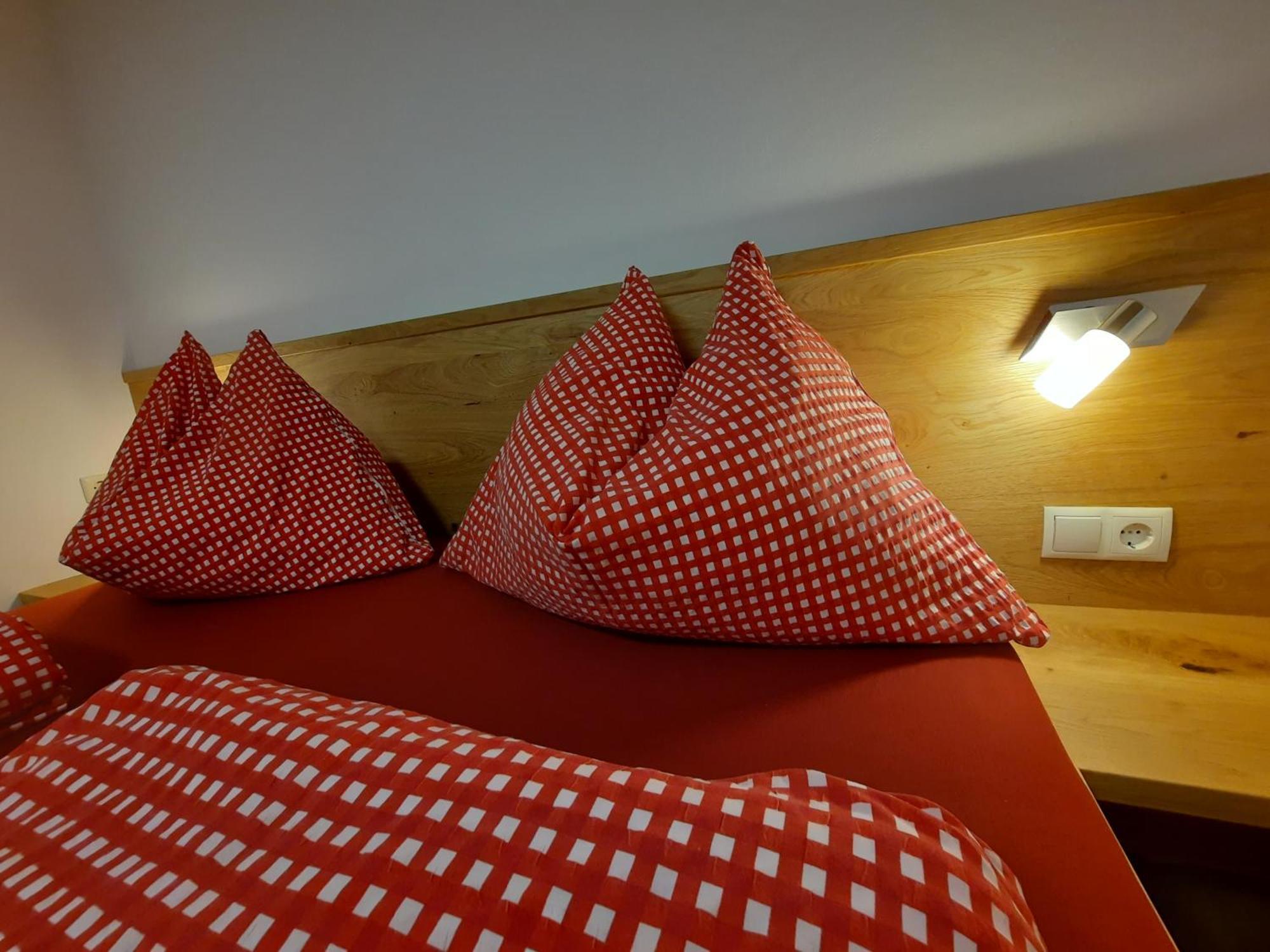 Haus Traninger Apartment Флахау Стая снимка